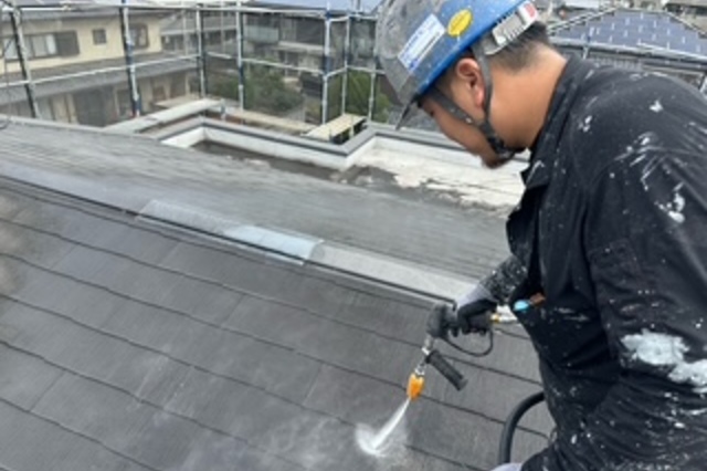 岡山県岡山市北区Ｋ様アパート　屋根塗装・外壁塗装・付帯部塗装・コーキング工事・駐輪場塗装・屋上防水工事の画像1