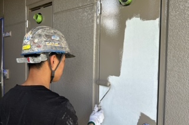 岡山県岡山市北区Ｋ様アパート　屋根塗装・外壁塗装・付帯部塗装・コーキング工事・駐輪場塗装・屋上防水工事の画像3