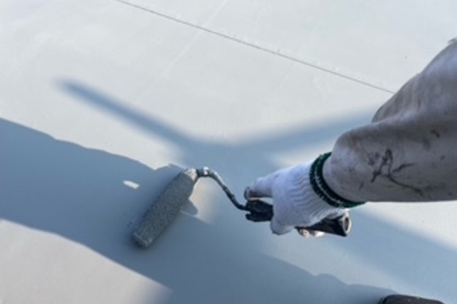 岡山県岡山市北区Ｋ様アパート　屋根塗装・外壁塗装・付帯部塗装・コーキング工事・駐輪場塗装・屋上防水工事の画像3