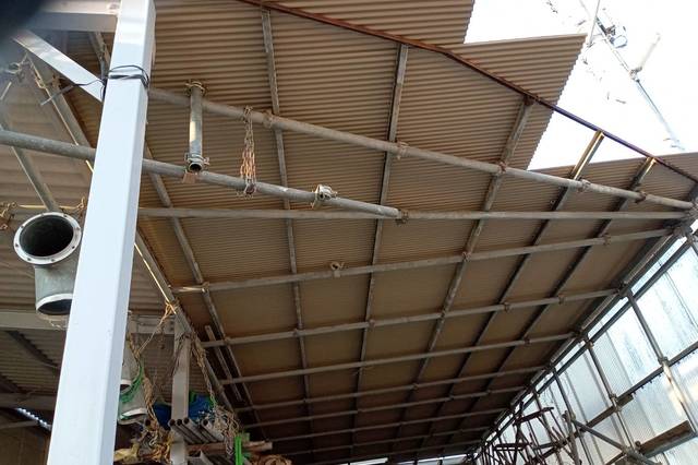 岡山県瀬戸内市Ｓ様邸　屋根塗装・波板張替え工事の画像3