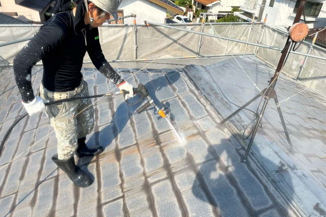 岡山県岡山市南区Ｈ様邸　屋根塗装・外壁塗装・付帯部塗装・倉庫塗装・コーキング工事の画像1