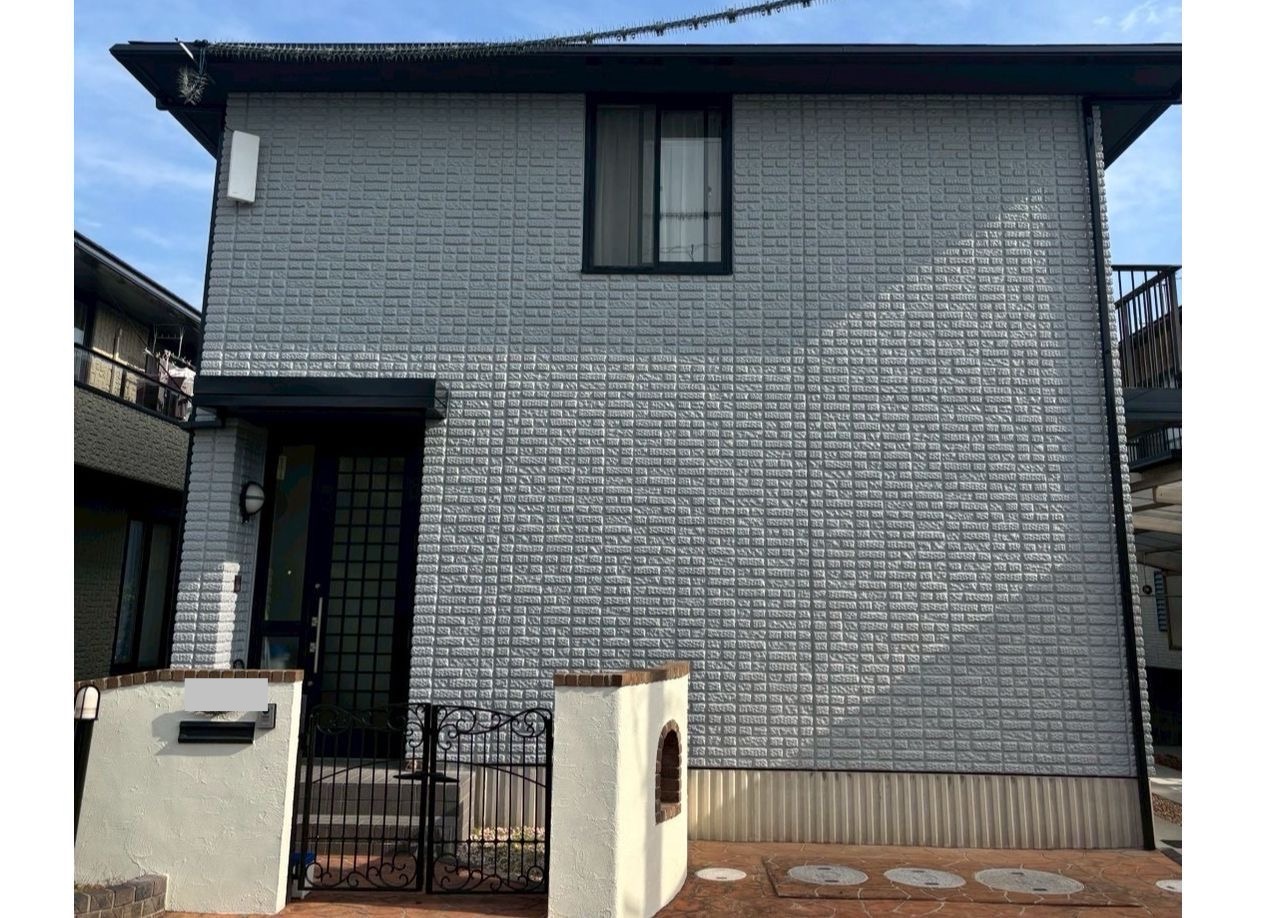 岡山県岡山市中区K様邸　屋根塗装・外壁塗装・付帯部塗装・コーキング工事・コウモリ除けネット装着の画像